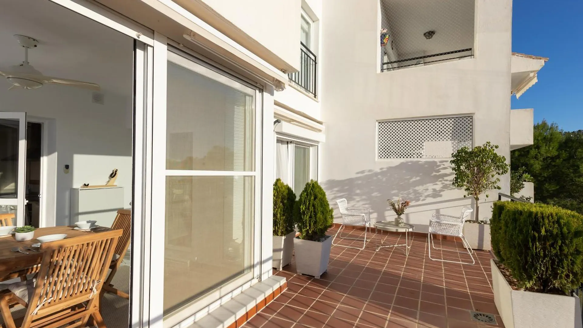 Casa Mila - Luxury 2Br Apartment With Swimming Pool Alhaurin el Grande Spain